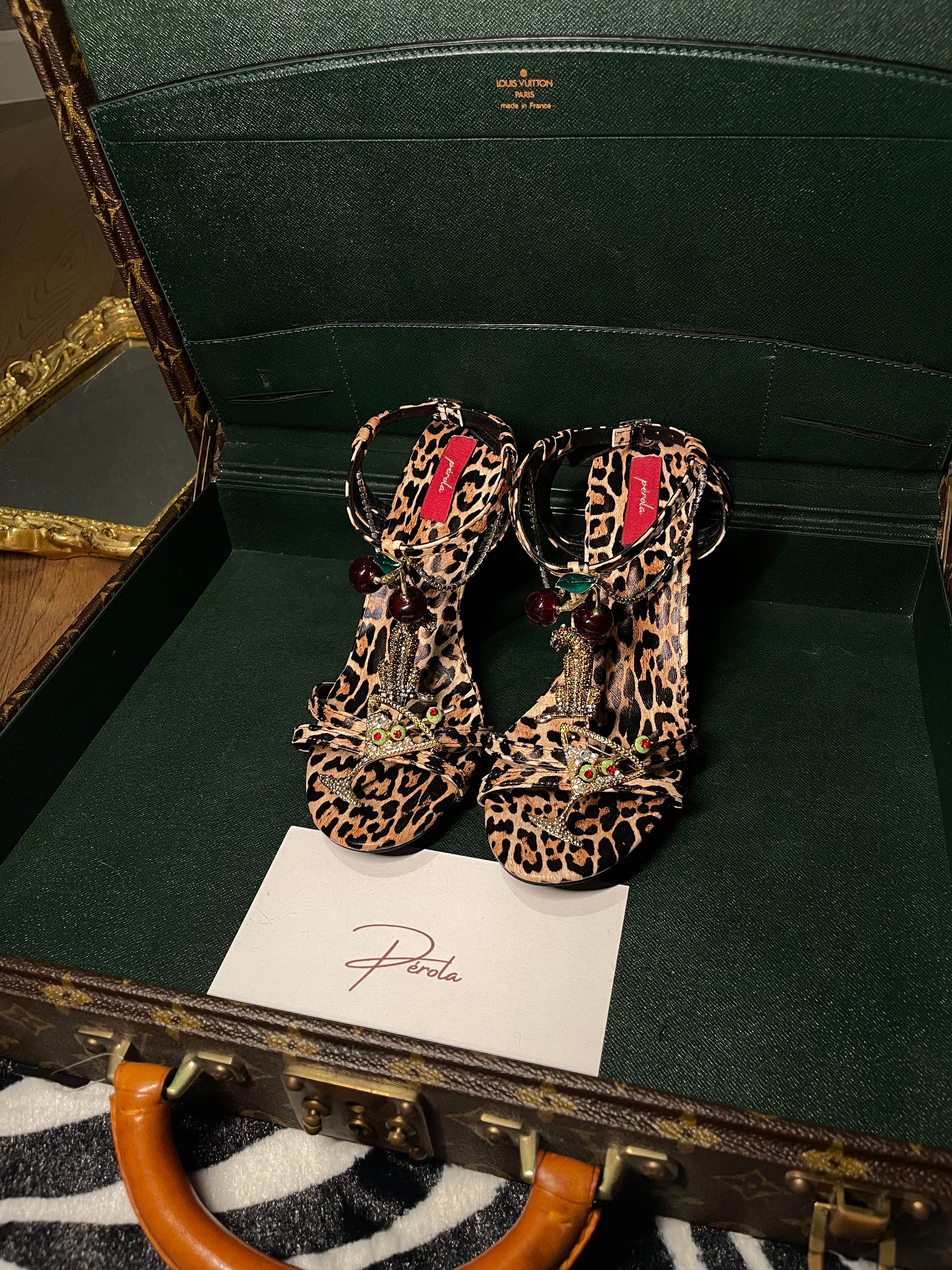 Limited Edition | ICONIC collection by Pérola